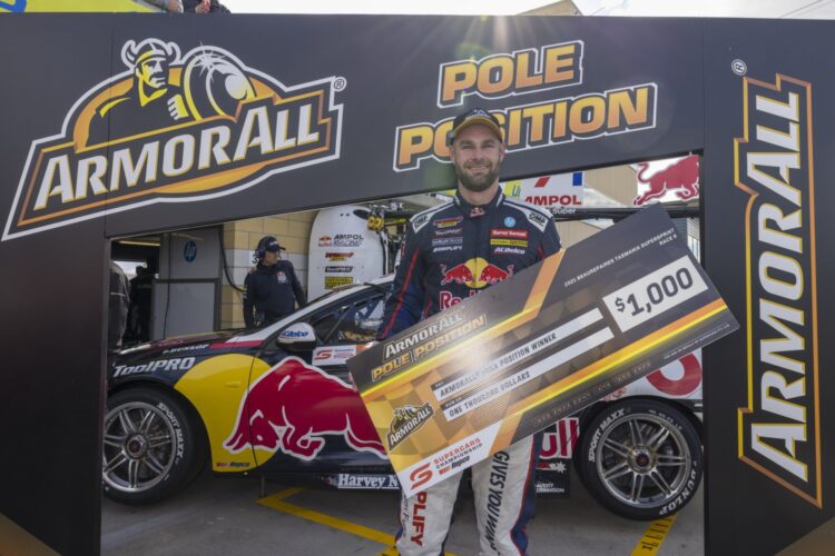 Supercars: Van Gisbergen clocks fastest ever lap in Tasmania to claim pole position