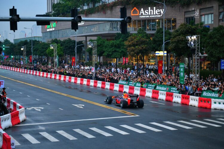 Red Bull F1 puts on demo in Vietnam