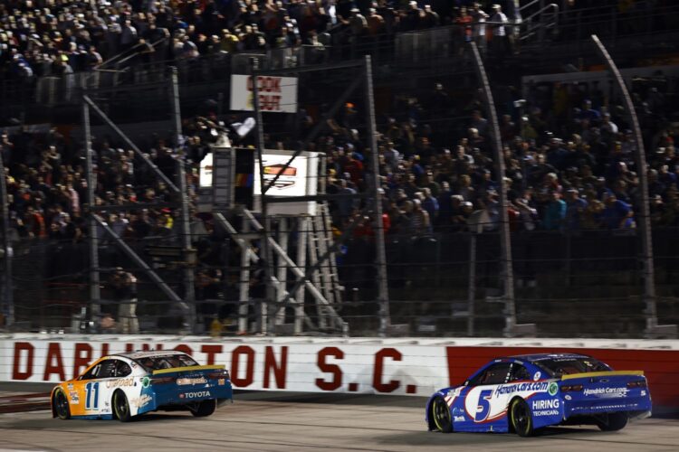 NASCAR: Hamlin holds off Larson at Darlington, opens playoffs with Southern 500 victory