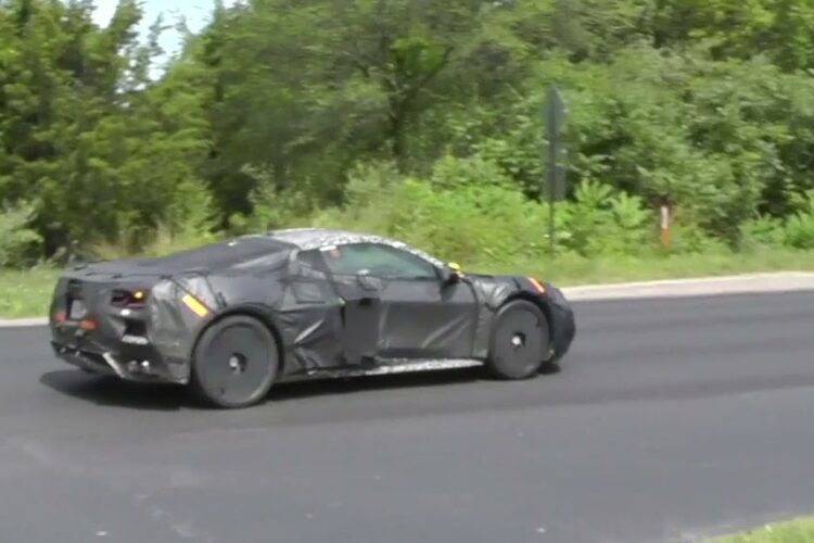 Video: Hybrid Chevrolet Corvette E-Ray caught testing