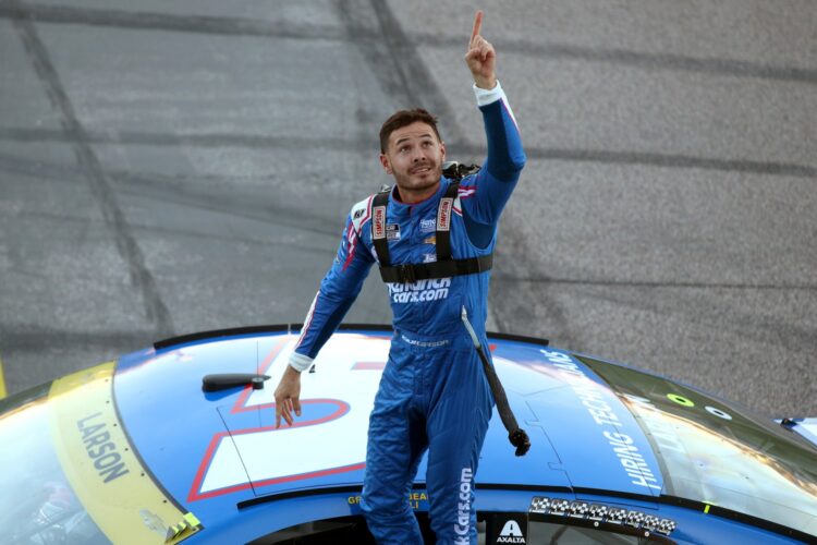 NASCAR: America’s best driver (Larson) wins yet again!