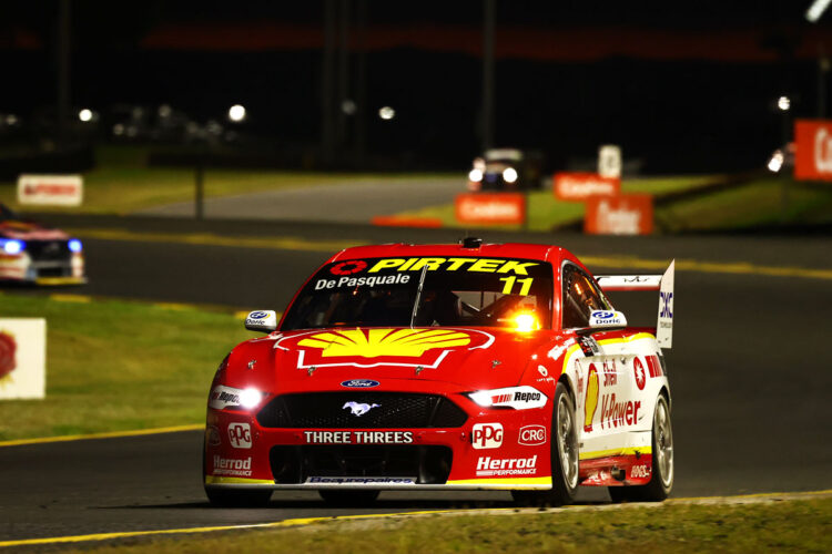 Supercars: De Pasquale wins Sydney opener