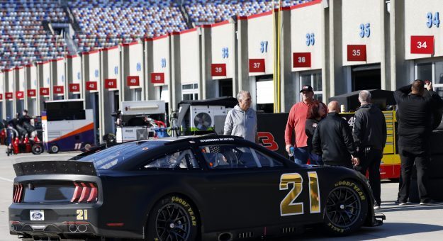 NASCAR Allowing Chrome Numbers in 2022