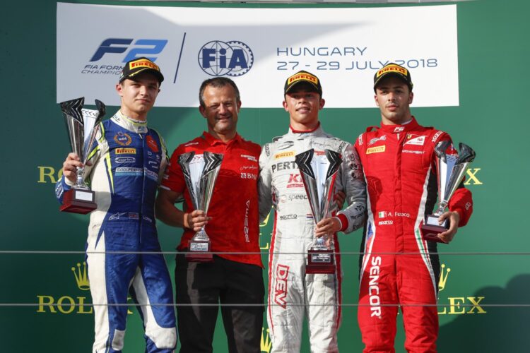 De Vries charges to victory in Budapest thriller