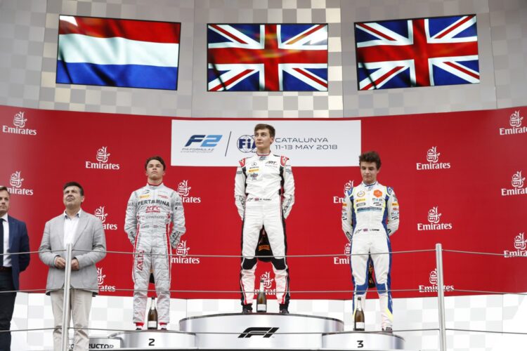 Russell prevails in action-packed Barcelona feature race