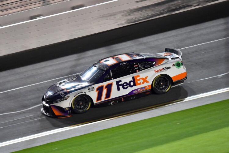 Rumor: FedEx to renew with #11 JGR Toyota