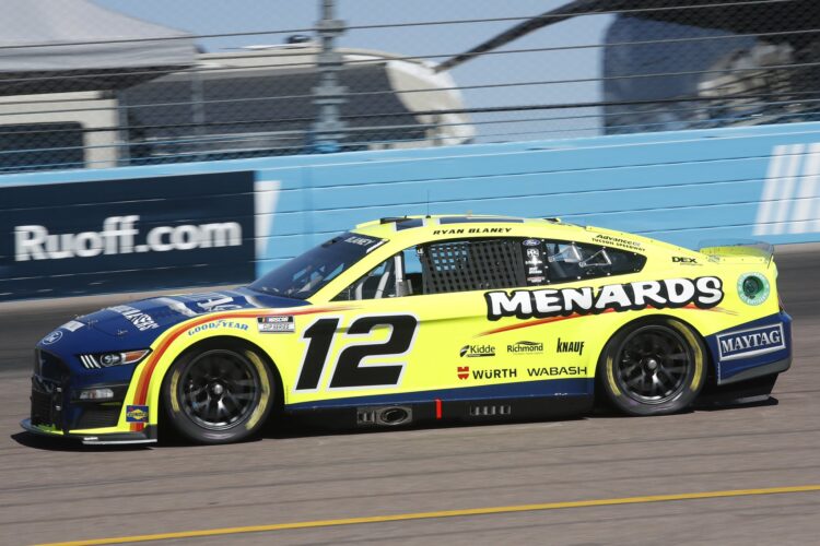 NASCAR: Blaney wins pole for Ruoff Mortgage 500 Cup race