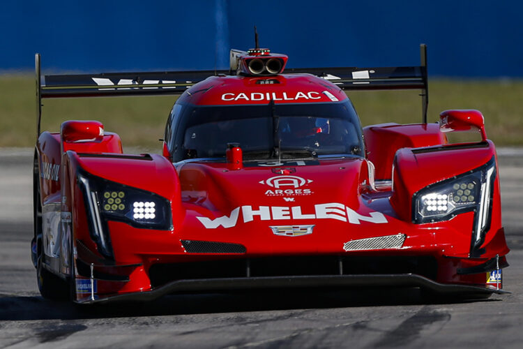 IMSA Sebring Hour 4: Cadillacs run 1-2-3-4