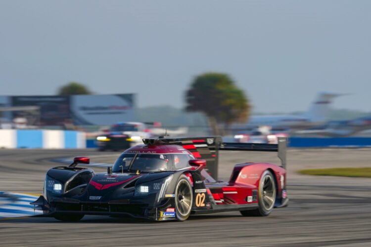 IMSA: Cadillacs sweep 12 Hours of Sebring, Corvette wins GTD Pro