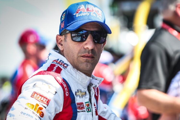 Kanaan leads Carb Day Practice