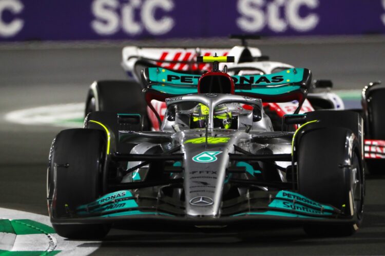 F1: FIA force Mercedes (and some others) to raise ride height to reduce porpoising