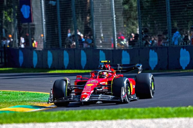 F1: Sainz Jr. leads Ferrari 1-2 in opening practice for Australian GP