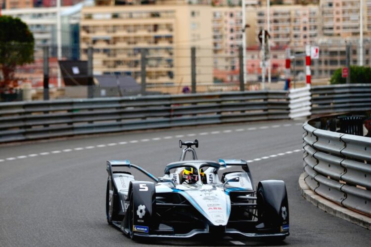 Formula E: Vandoorne beats Evans to take Formula E championship lead