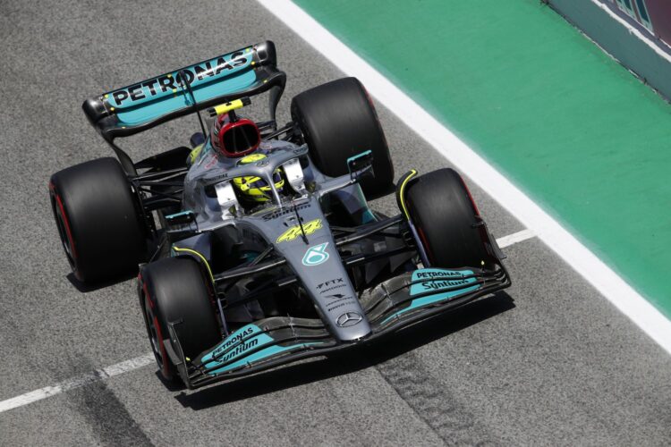 F1: Mercedes team set to lose FTX as sponsor  (Update)