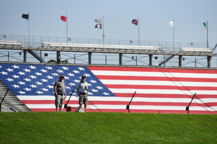 Indy 500: Saturday Morning Report on PPG Presents Armed Forces Qualifying at IMS