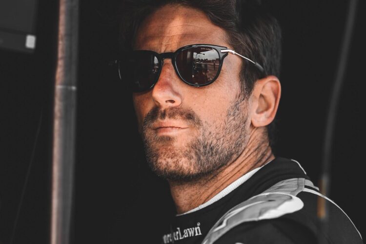 IndyCar: Grosjean calls teammate Rossi “An Absolute idiot”