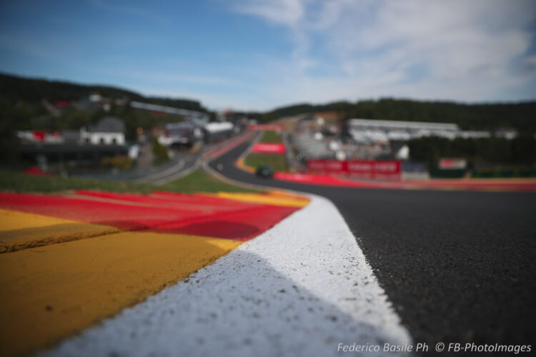 Video: How to Master a Hot F1 Lap of Spa-Francorchamps