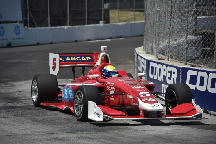 Toronto Race 2: Urrutia wins Indy lights pole