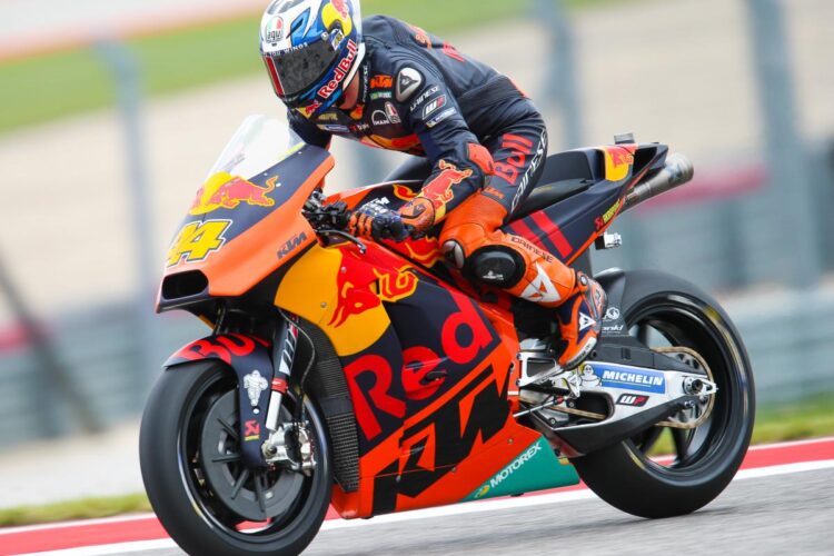 Espargaro breaks collarbone in warm-up