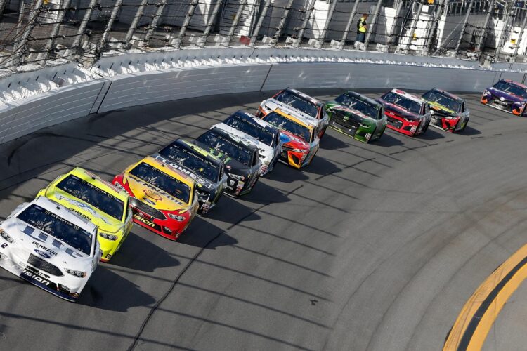 NASCAR Prohibits Team Owners, Drivers From Gambling On Events