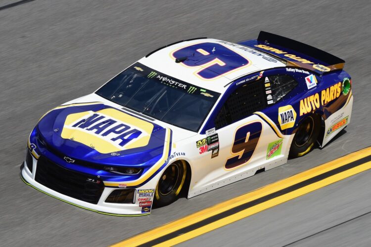 Hendrick Motorsports, NAPA announce two-year extension