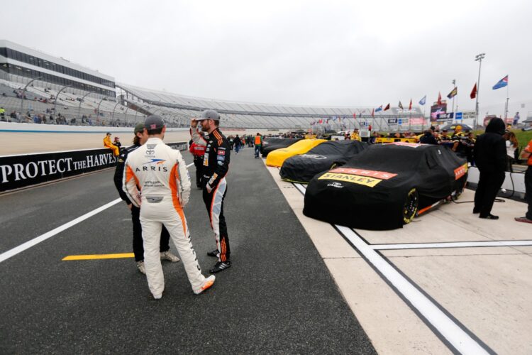 Rain cancels Gander Outdoors 400 qualifying; Kyle Busch on pole