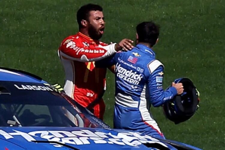 NASCAR: Bubba Wallace booed on his return to the track