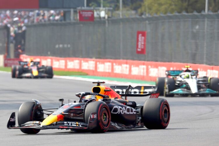 F1: At the age of 25 Verstappen already 20 wins ahead of Hamilton