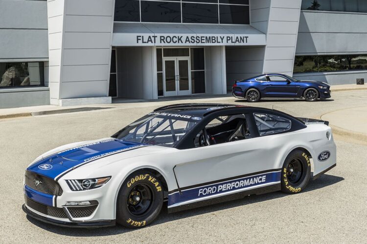 2019 Ford Mustang Cup car hits the track