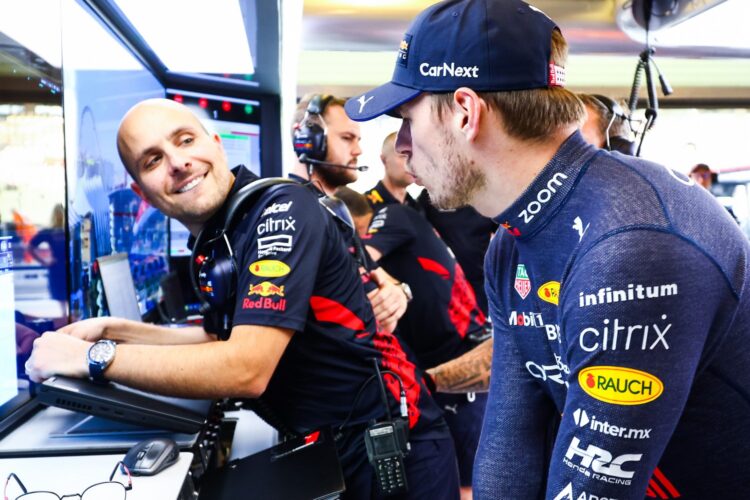 F1: Verstappen bet his engineer he could take Turn 1 flat