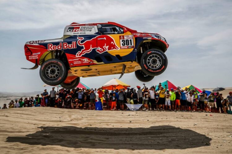 Dakar Warmup: Toyota 1-2 as Peugeot comes up short