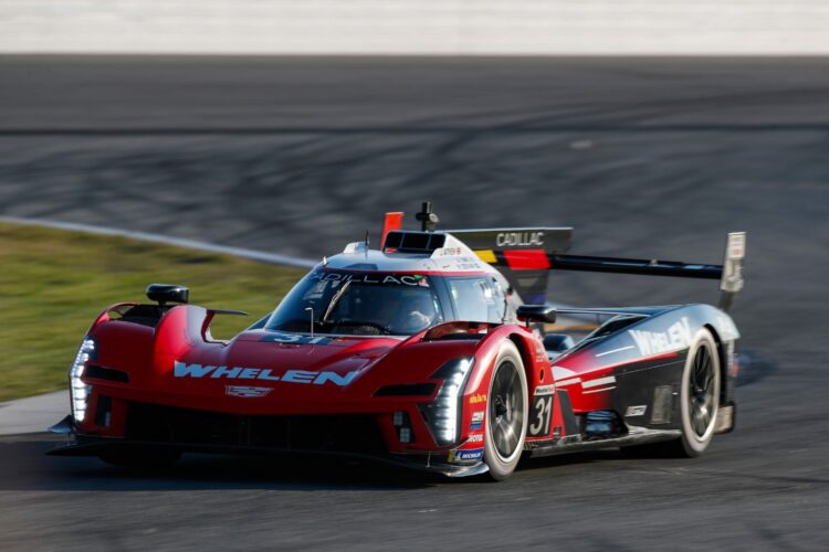 IMSA: Cadillac runs 1-2 in next to last Rolex 24 practice