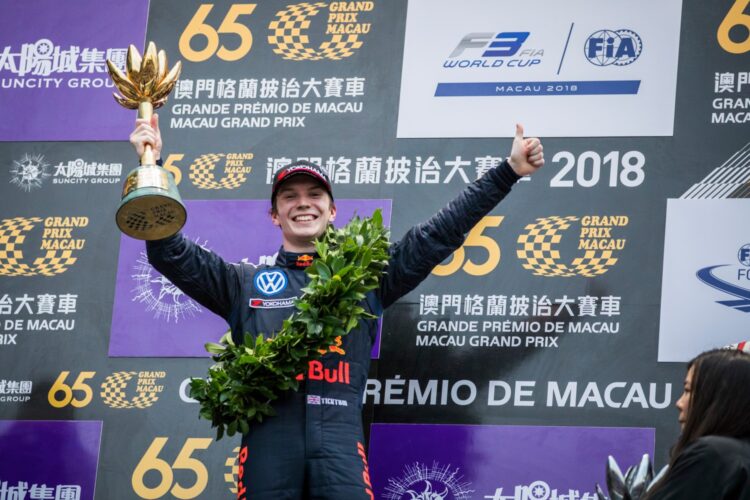 Ticktum in F2 debut