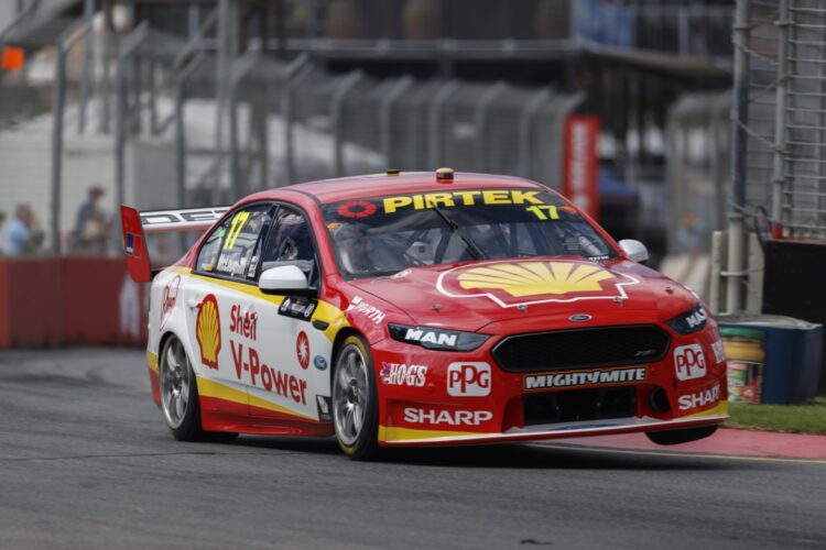 Ford fight back at Albert Park