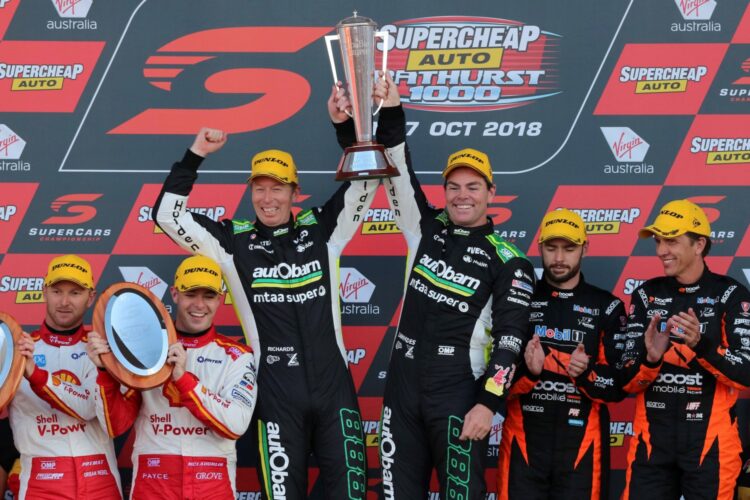 Lowndes and Richards win the 2018 Bathurst 1000