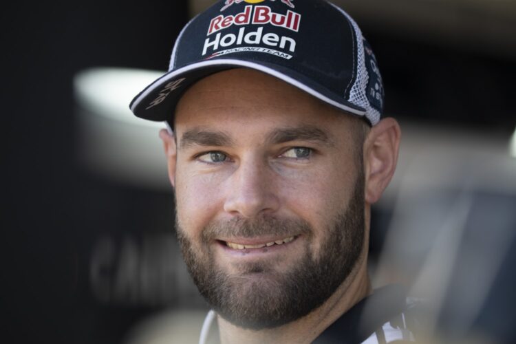 Van Gisbergen claims victory over McLaughlin in Ipswich