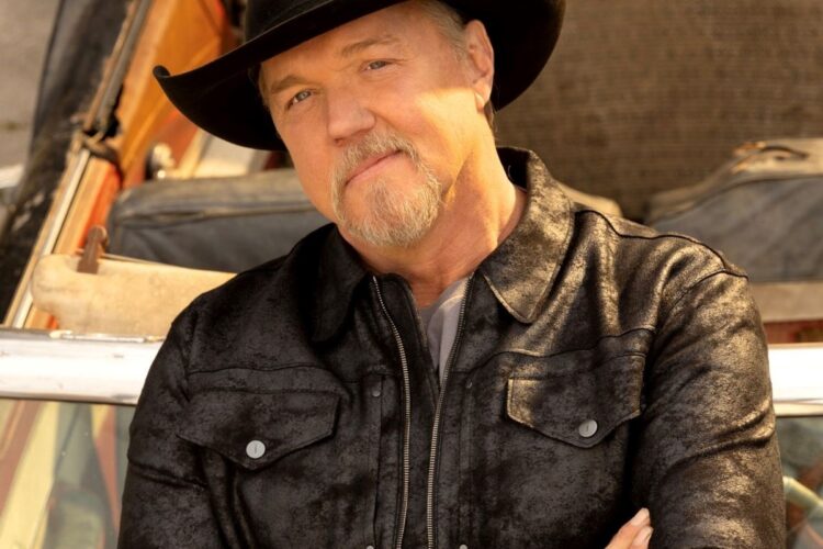 IndyCar: Kustom Entertainment and RLL Host Trace Adkins at St. Pete GP