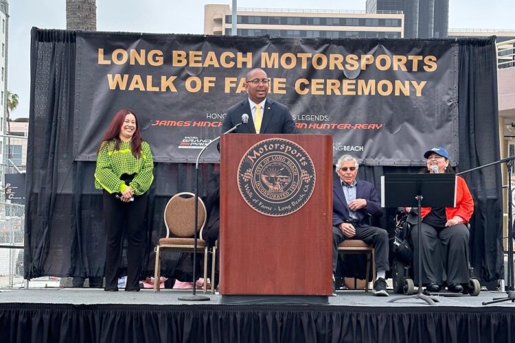 IndyCar: Hinchcliffe and Hunter-Reay inducted into Long Beach GP Walk of Fame