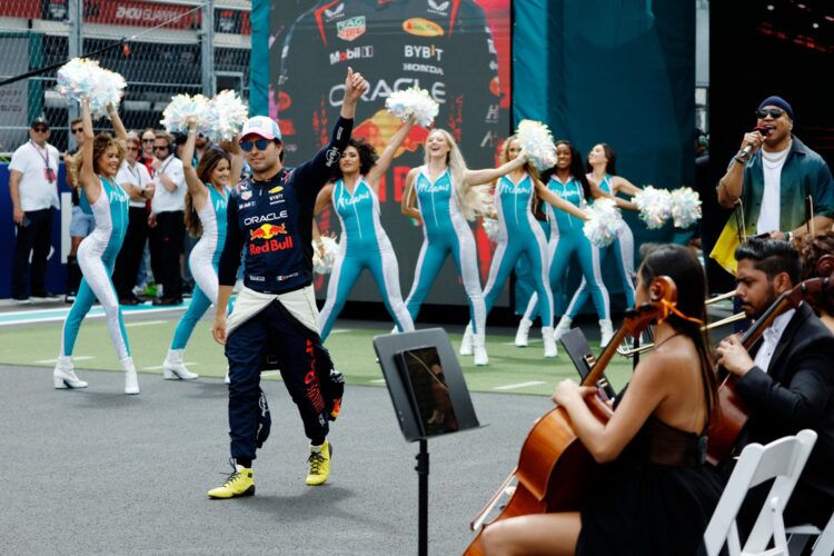 F1: Pampered F1 drivers hit out at Miami GP pre-race spectacle  (2nd Update)