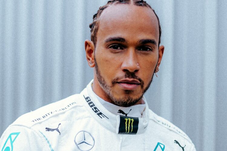 Hamilton not eyeing leap to Formula E