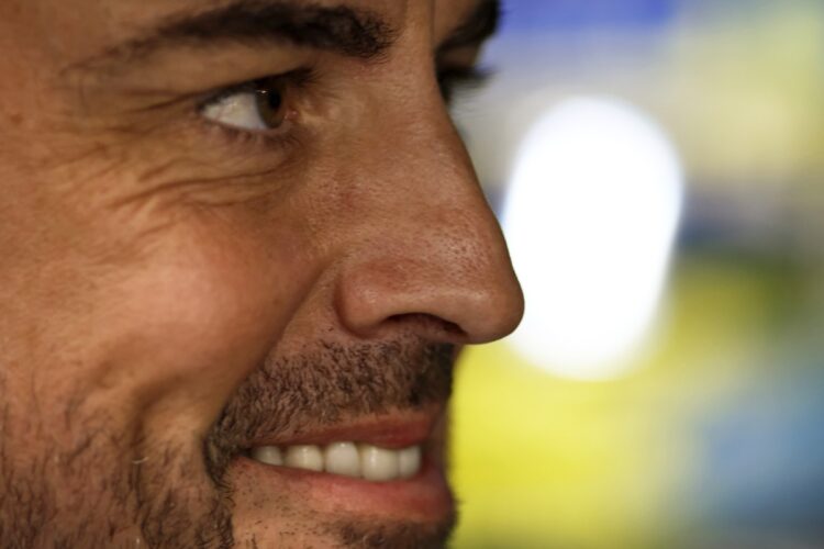 F1: Alonso wants ‘a few more years’ at Aston Martin