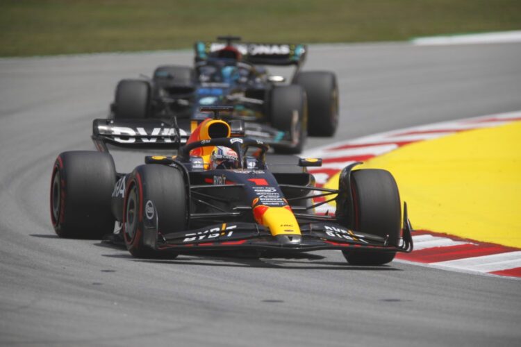 F1: Verstappen wins Spanish GP pole with sensational lap