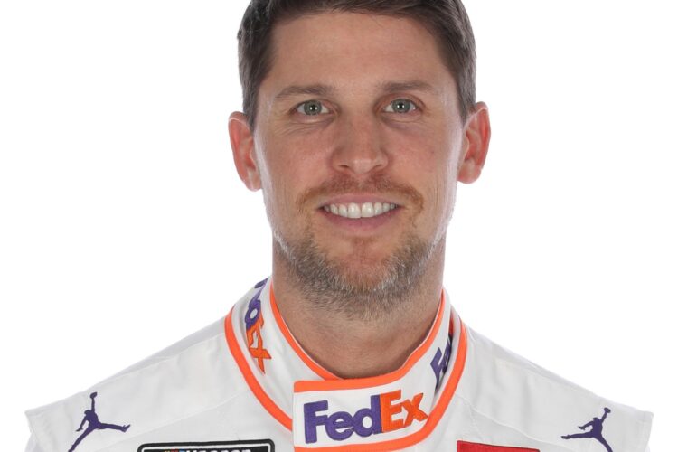 Hamlin on pole for NASCAR Dixie Vodka 400