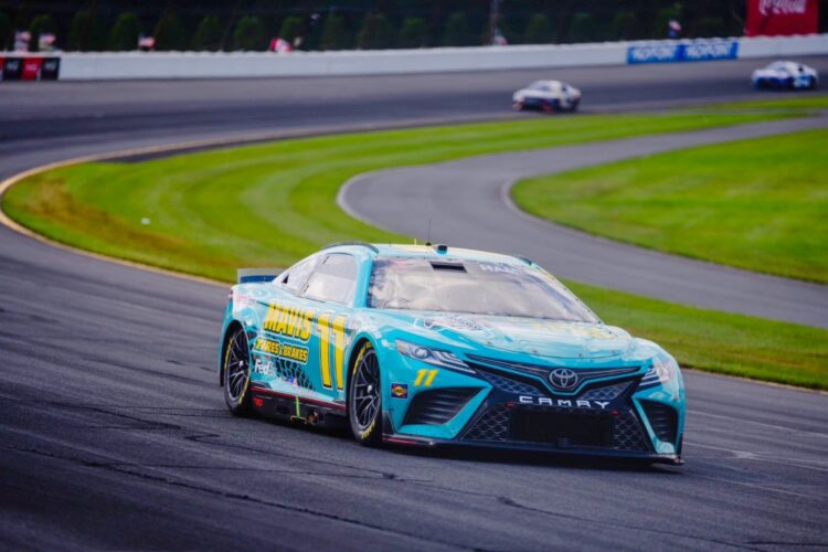 NASCAR: Hamlin leads Toyota 1-2-3 sweep at Pocono