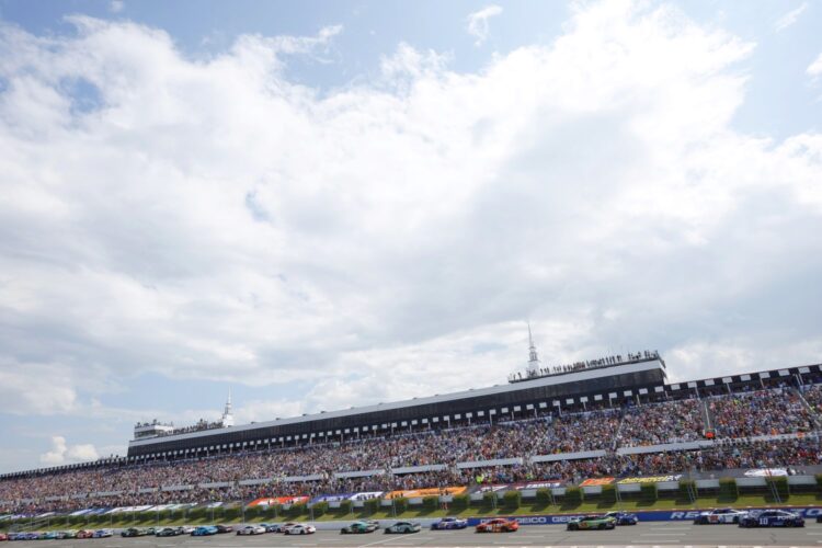 NASCAR: Hamlin booed loudly at Pocono