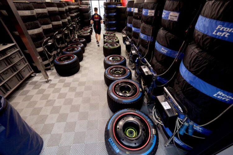 F1: Bridgestone still pushing for 2025 tire deal