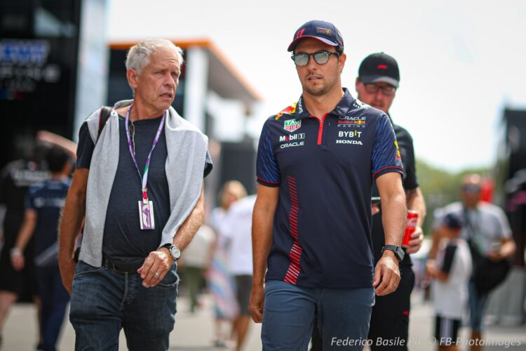 F1: No ‘job guarantee’ for Perez, warns Marko