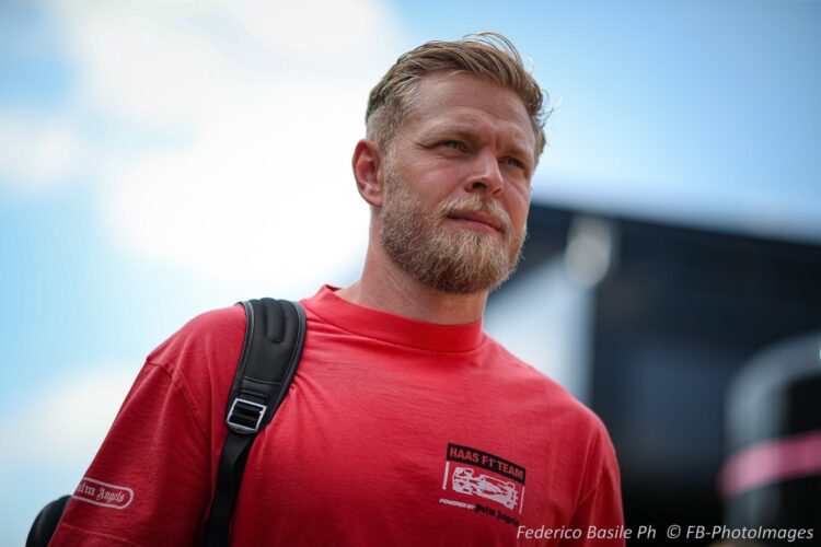 F1: Re-signing Magnussen not ‘sentimental’ – boss