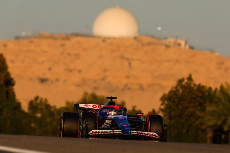 Formula 1 News: Ricciardo tops opening practice in Bahrain