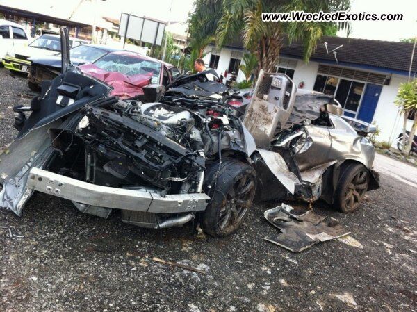 Four Killed In Gruesome Double GT-R Crash